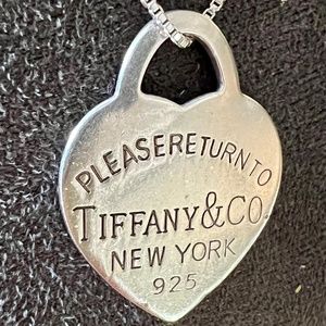 Tiffany&Co 'Return to Tiffany' Heart Pendant Necklace in Sterling Silver
